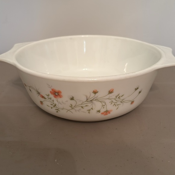 Vintage Pyrex floral cookware - Picture 4 of 7